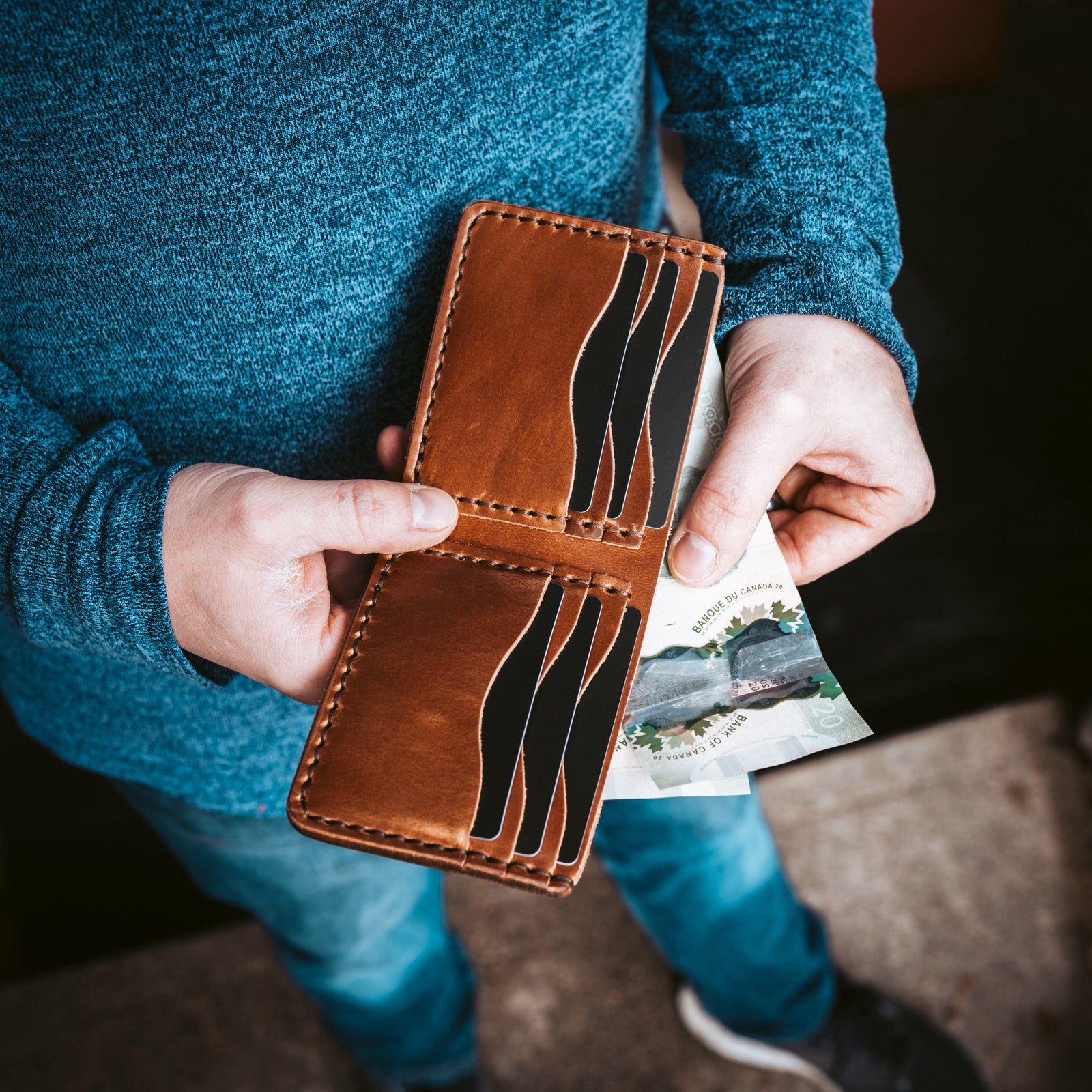 Traditional Bifold Leather Wallet